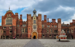 Wo Heinrich VIII. lebte und liebte: Hampton Court Palace